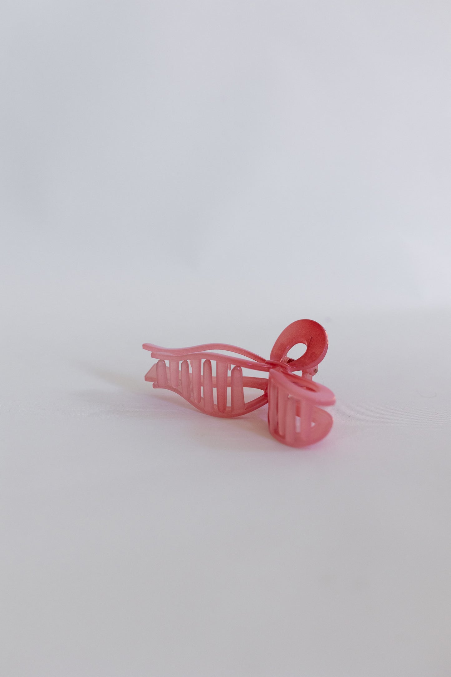 Carrie Bow Clip-Rosy pink - Honeybee's Louisiana Local Threads