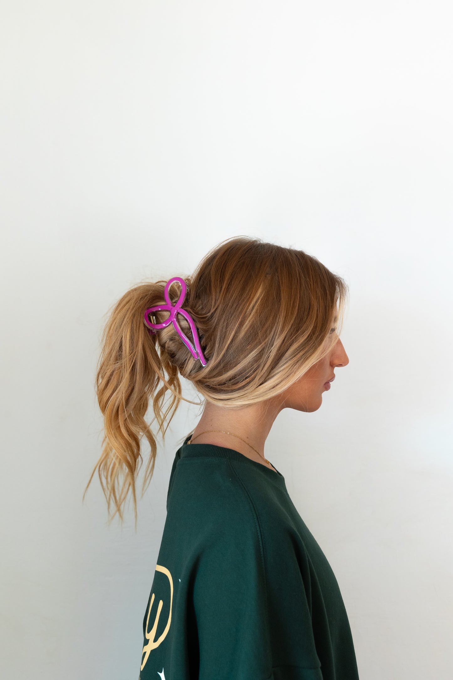 Carrie Bow Clip-Magenta - Honeybee's Louisiana Local Threads